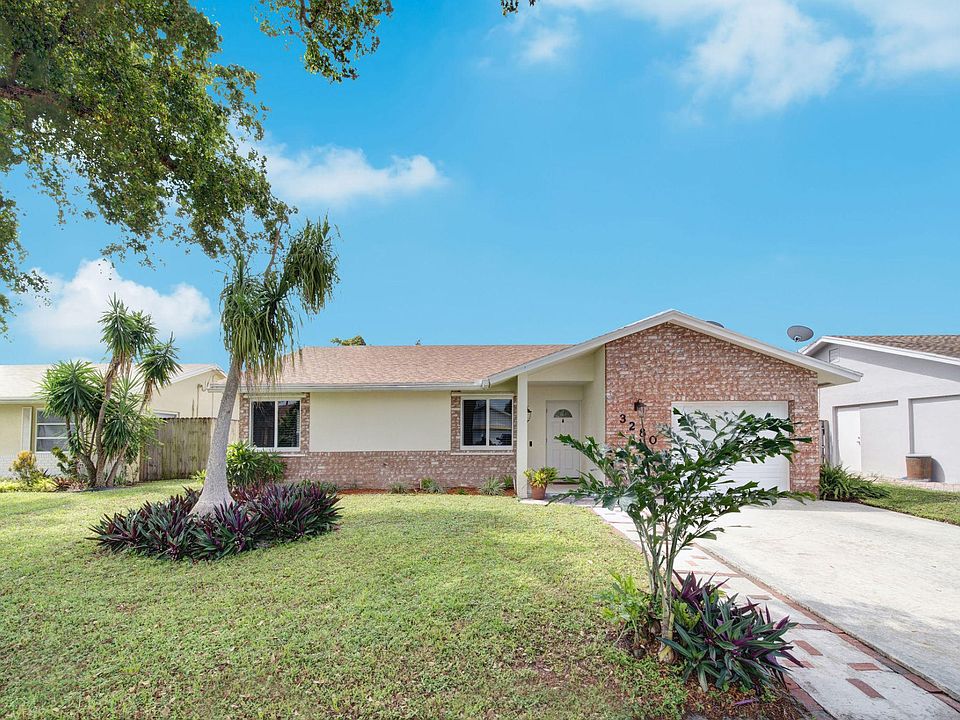 3280 SW 2nd