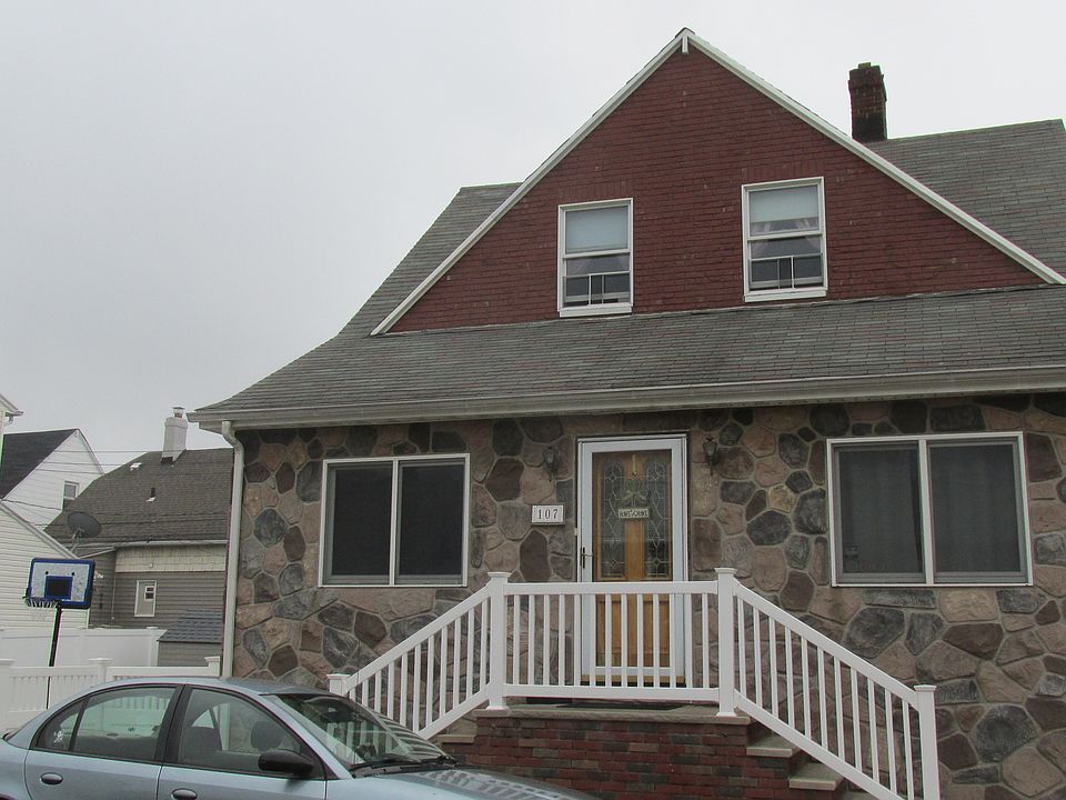 1st image of 107 Dictum Ct