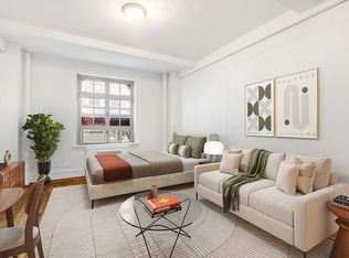 208 W 23rd St APT 203, New York, NY 10011