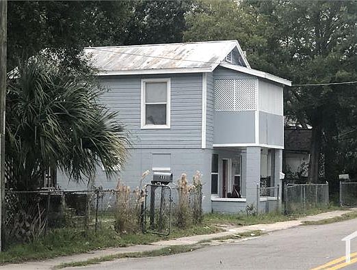 1st image of 2105 Broadway Ave