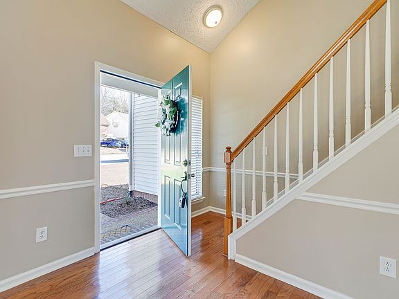 5th image of 2052 Upland Dr