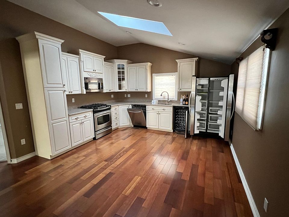 1st image of 311 Kensington Ct Floor 2