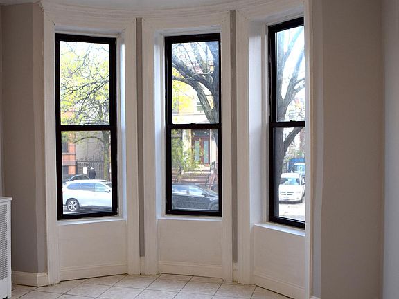 4th image of 769 Dawson St APT 1