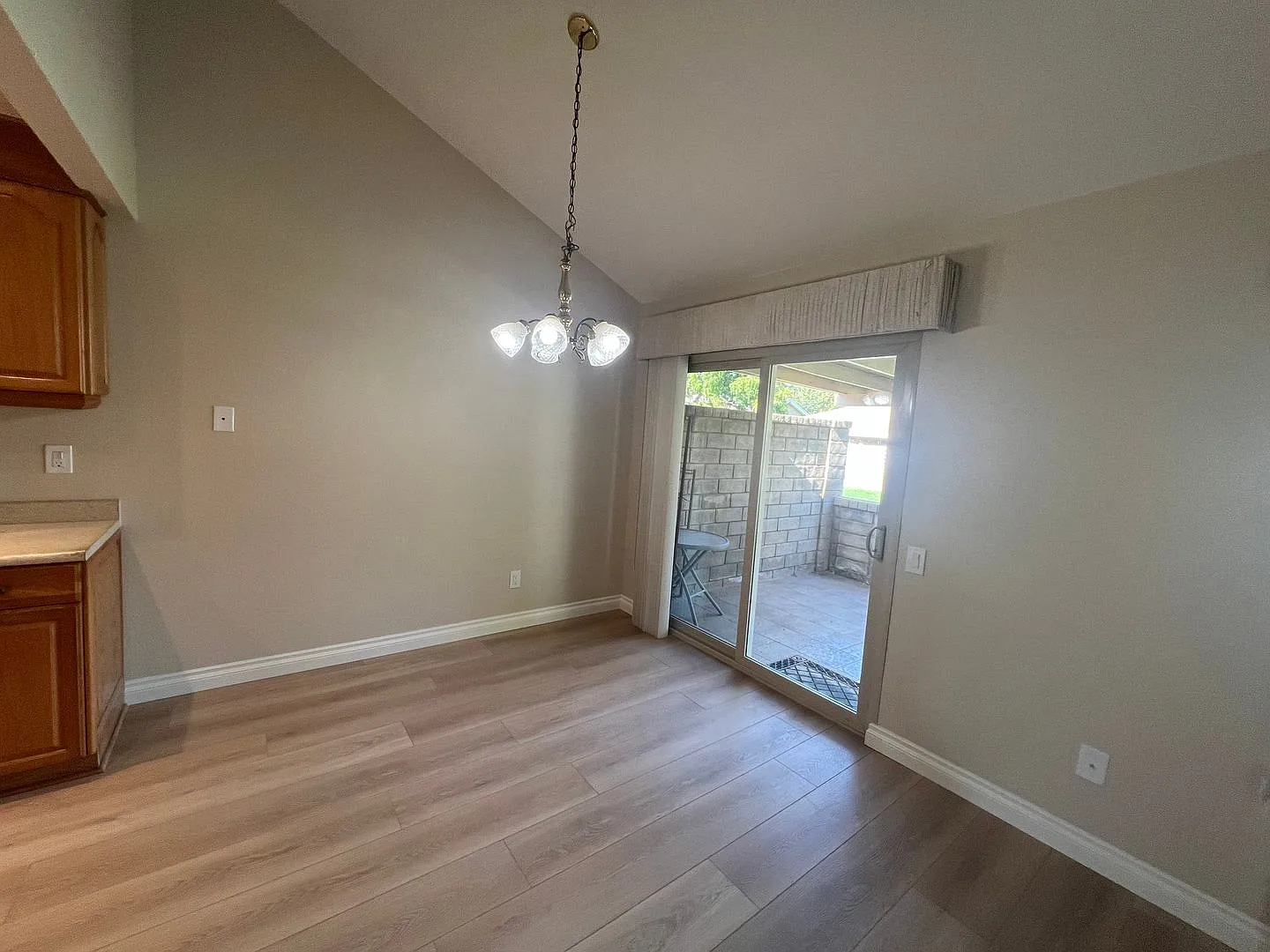 A Great Monterey for Rent — Photo 4