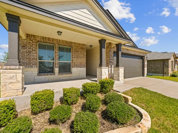 8402 Pleasant Trail Dr, Temple, TX 76502