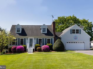 1201 Canterbury Dr, Sykesville, MD 21784