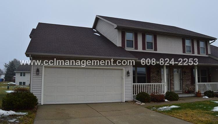 1st image of 624 S Burr Oak Ave