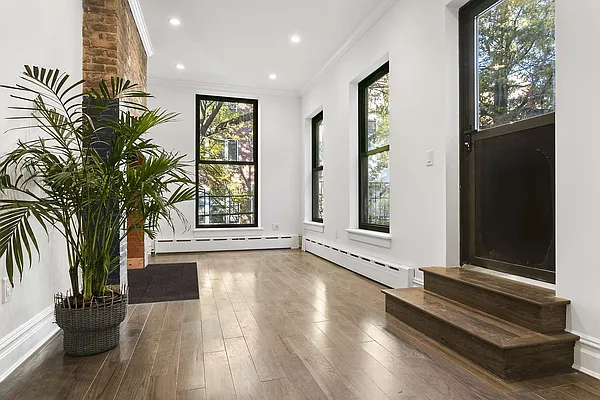 Rented by Stribling | media 21