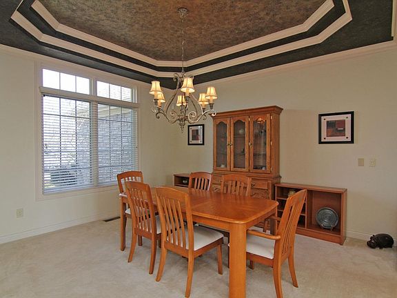 4th image of 8243 Cardnia Ct
