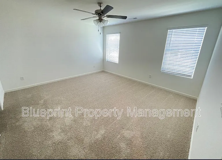 229 Chelsea Park Cir — Photo 13