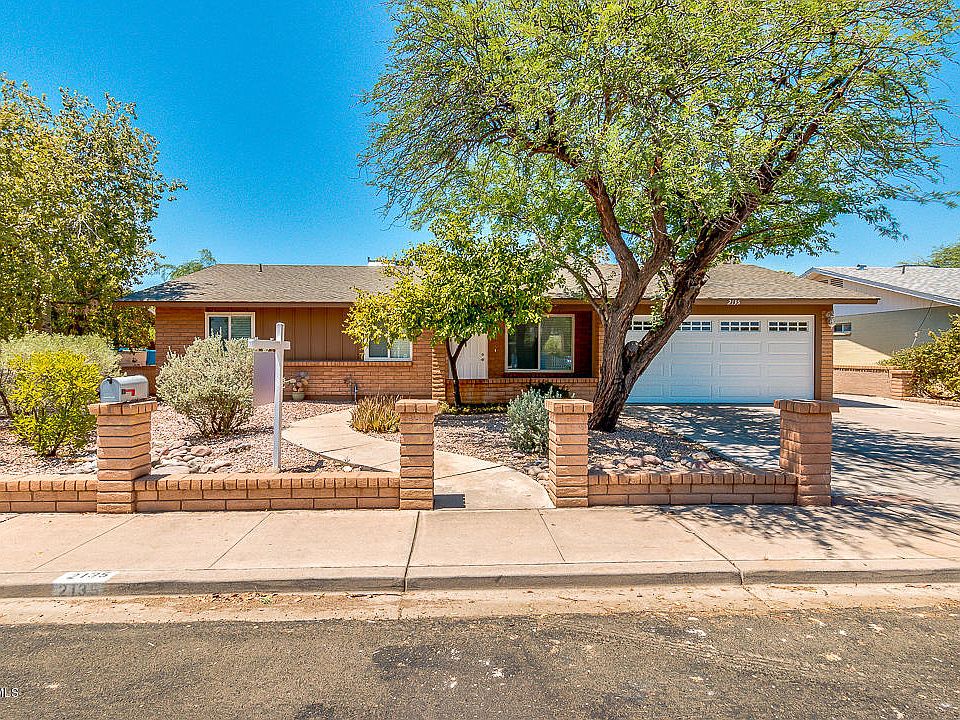 1st image of 2135 E Catalina Ave