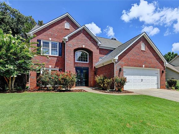 4th image of 2835 Crestmont Ct