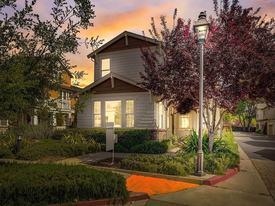 1st image of 301 Homewood Pl