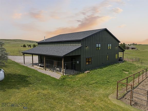 3rd image of 977 Trailcrest Dr