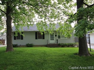 32 Bob O Link Dr, Springfield, IL 62702