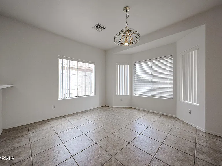 453 N 105th Pl — Photo 22