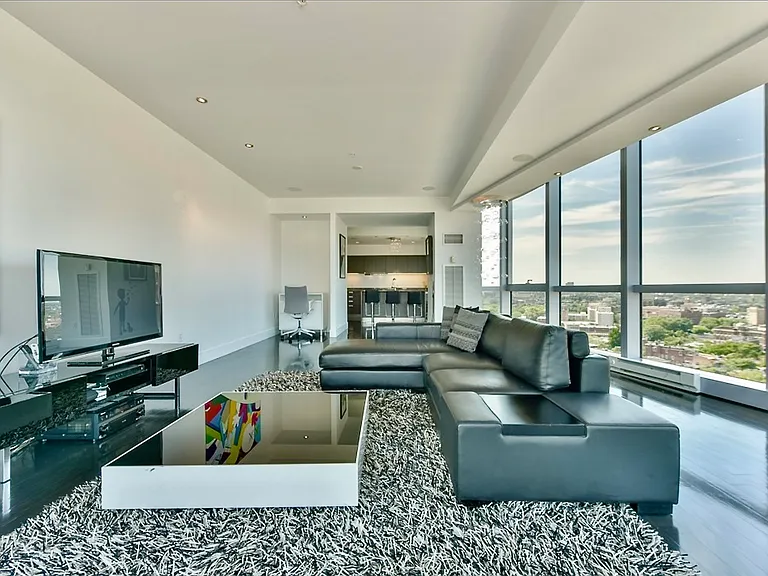 110 Stuart St #16B — Photo 3