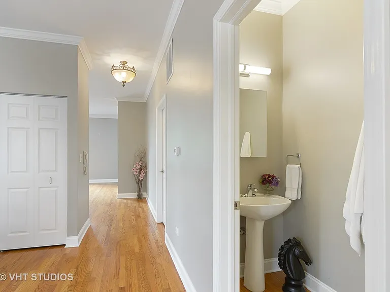 2041 W Warren Blvd #A — Photo 14