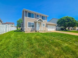 425 SE Waco Pl, Waukee, IA 50263