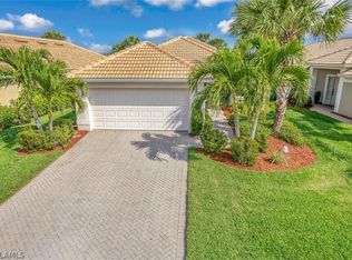 10025 Oakhurst Way, Fort Myers, FL 33913