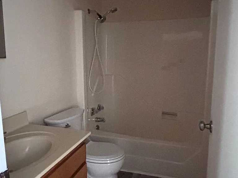 3016 Sherrill Avenue — Photo 6