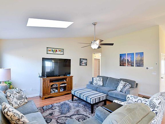 2nd image of 3300 Wembley Dr