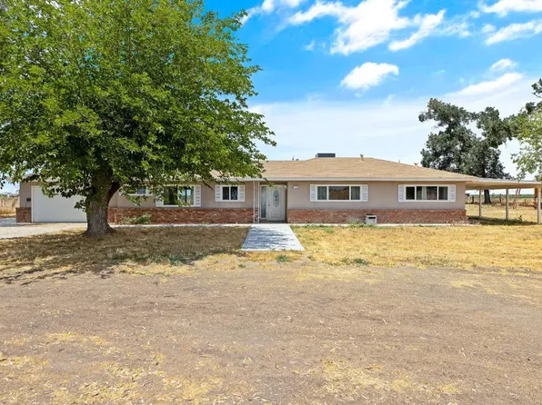 170 E Coleman Ave, Laton, CA 93242