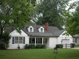 2017 SW Collins Ave, Topeka, KS 66604