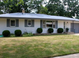 4807 Mohawk Rd, Rockford, IL 61107