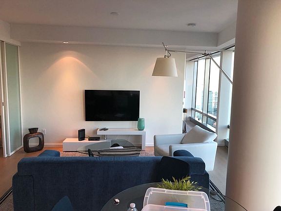 4th image of 1151 Georgia St W #5001