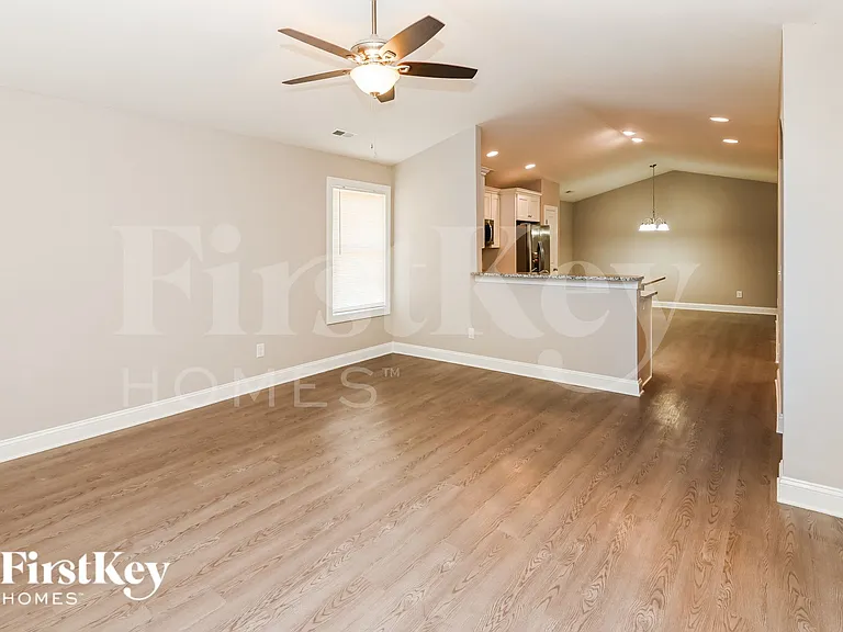 614 Forest Ridge Rd — Photo 4