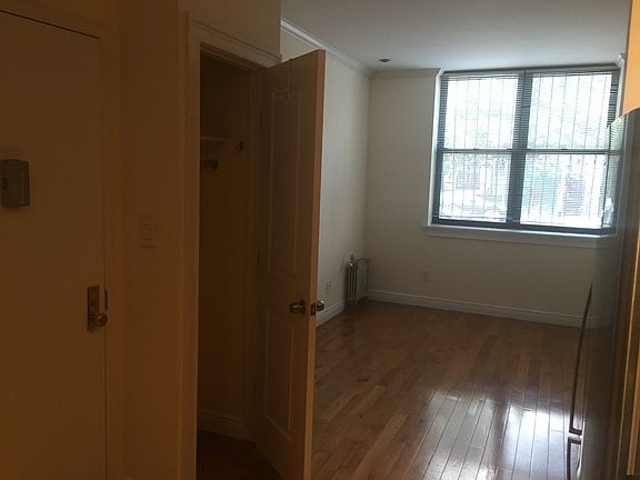 3rd image of 1679 8th Ave #1L