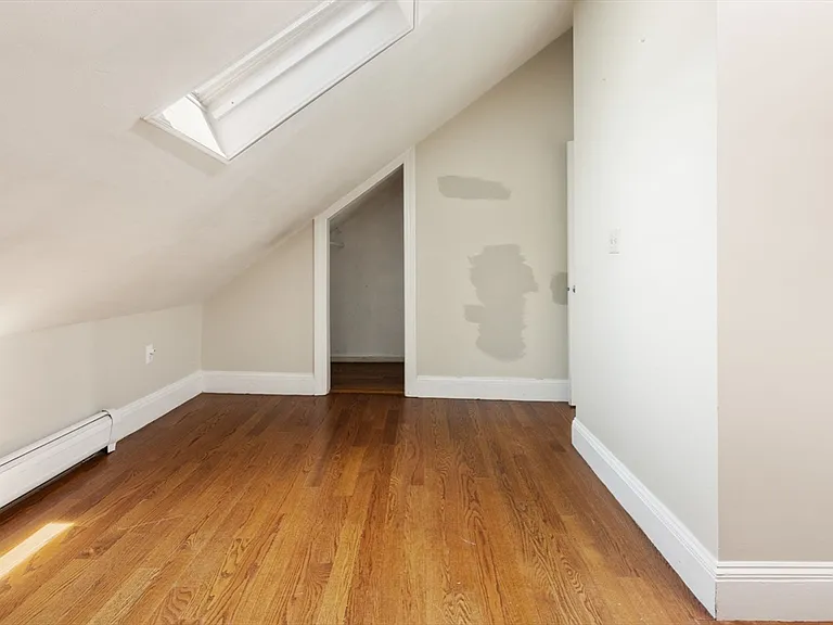 17 Sackville St #3 — Photo 10