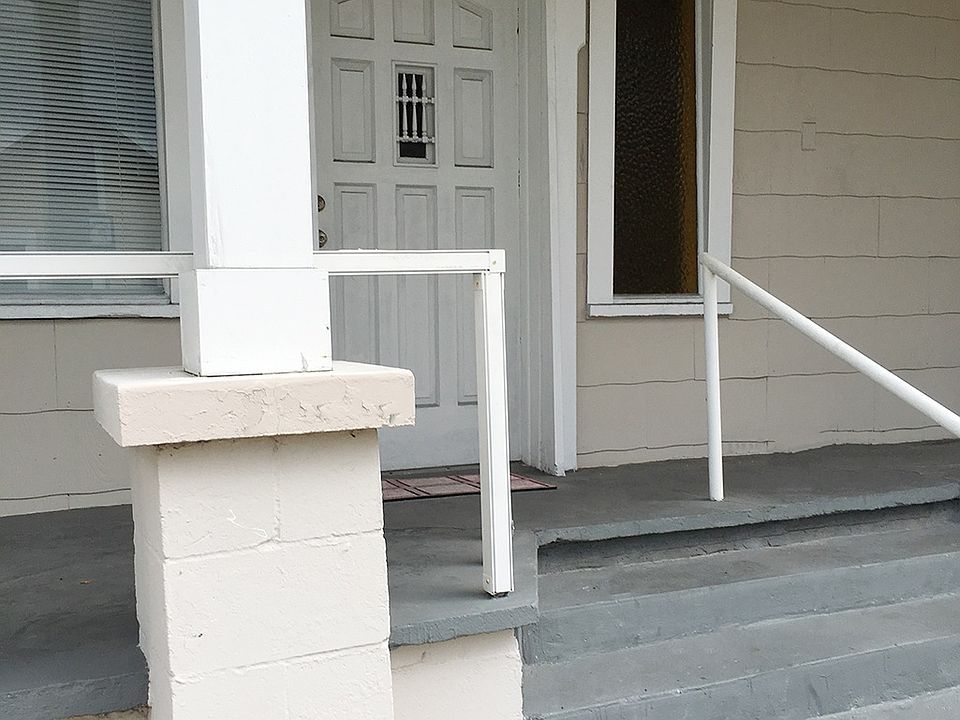 1st image of 428 N Pinellas Ave #1