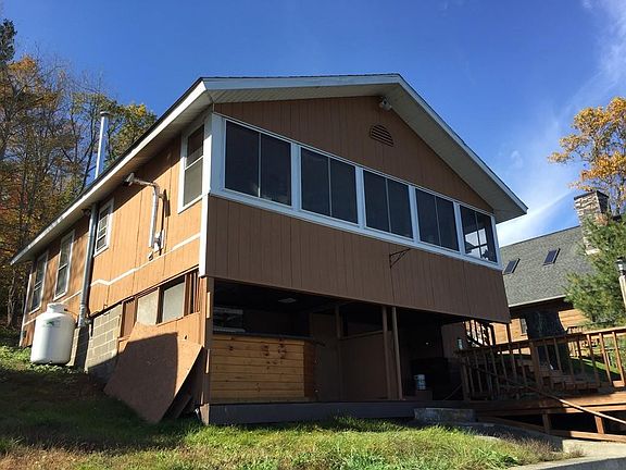 3rd image of 63 Wilson Ave