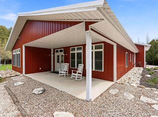 704 N Forest Dr, Forestville, WI 54213