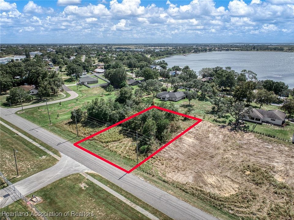 1st image of 208 Marquata Dr