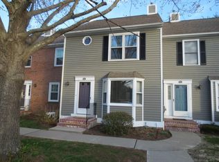 372 Monaco Ln #372, Glastonbury, CT 06033