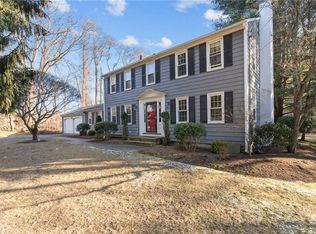 12 Tall Pine Dr, East Greenwich, RI 02818