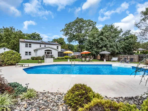 10 Harmony Hill Court, Jackson, NJ 08527