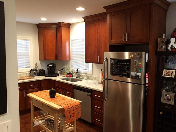 2nd image of 323 N 5th St APT 2