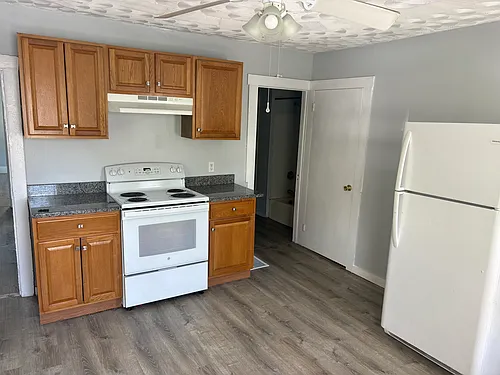 2 Chase Ave #1L Photo 1