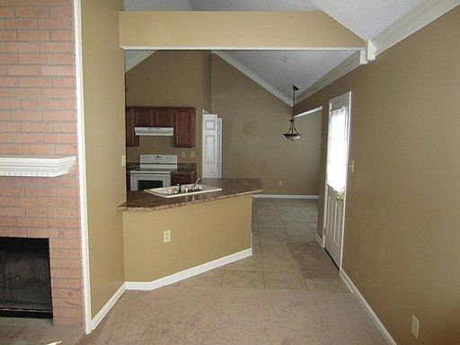 3rd image of 4742 Callaway Hills Dr
