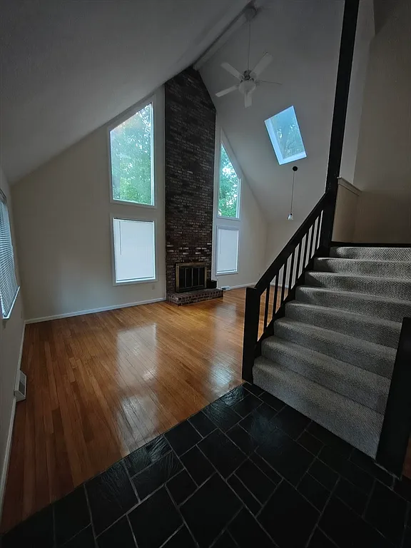 2 bed, 2.0 bath, 1211 sqft, $3,500 — Photo 3