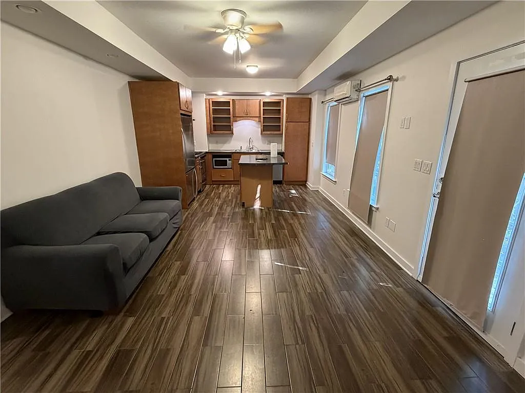 1 bed, 1.0 bath, 2702 sqft, $1,500 — Photo 3