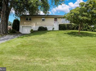 2055 Garfield Ave, Reading, PA 19609