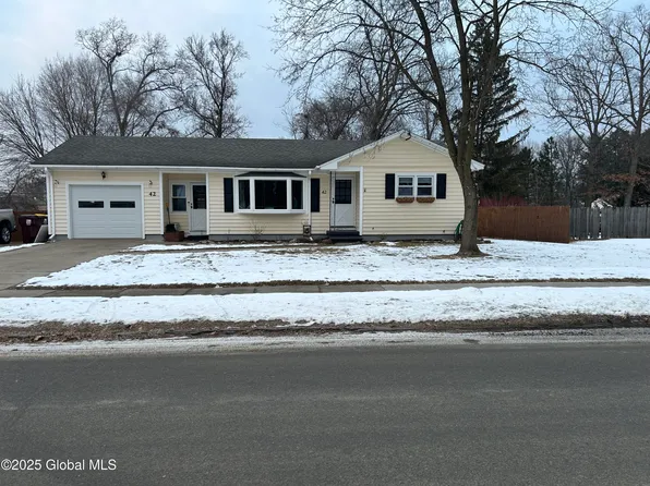 42-44 E East LaBarge Street, Hudson Falls, NY 12839