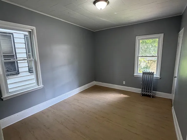 192 Mapes Ave #1 — Photo 6