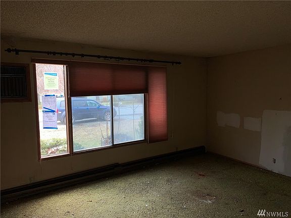 5th image of 24 S Gilmore Pl