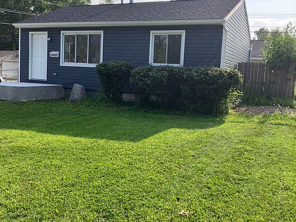 3rd image of 28409 Marshall St